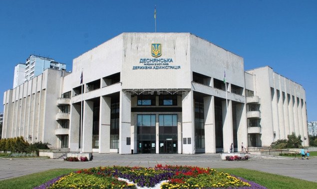 В Киевсовете изучат причины дрязг между Деснянской РГА и КП “Ватутинскинвестстрой”