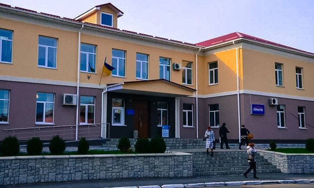Тетіївська міськрада замовила капремонт приміщень своєї будівлі
