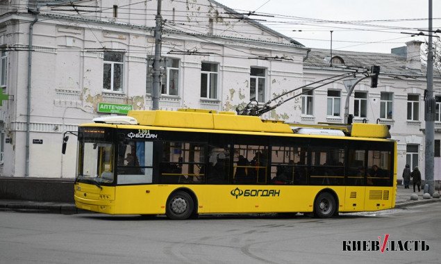 Киевские власти увеличили количество подвижного состава на спецмаршрутах общественного транспорта