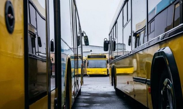 Аваков заявил о значительном ограничении пассажирских перевозок в Киеве с воскресенья