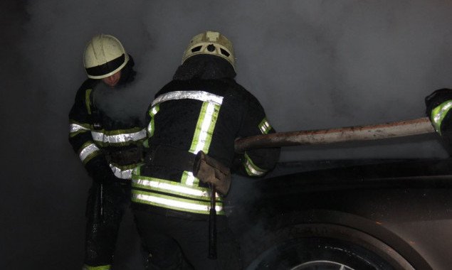 В столице за сутки ликвидировали четыре пожара в автомобилях