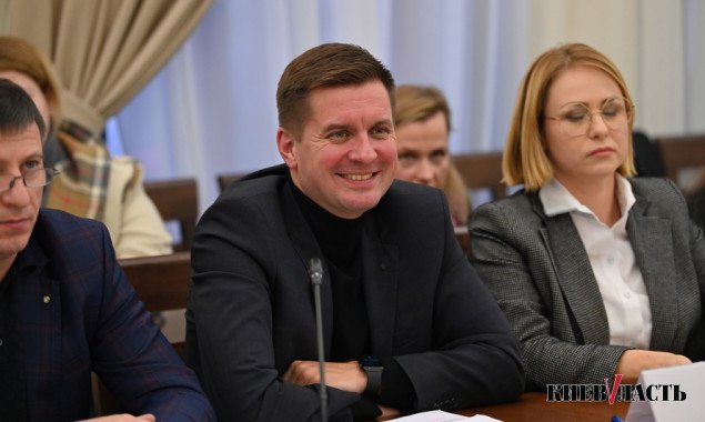 В прошлом году семья директора Департамента жилищно-коммунальной инфраструктуры КГГА приобрела дом и землю на Киевщине