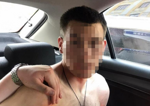 В центре Киева пьяный молодой человек угнал автомобиль посла иностранного государства (фото)
