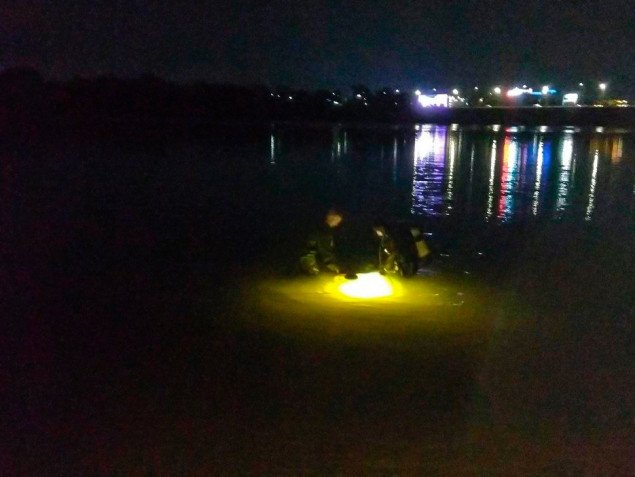 В столичном парке “Муромец” в водоеме утонул человек
