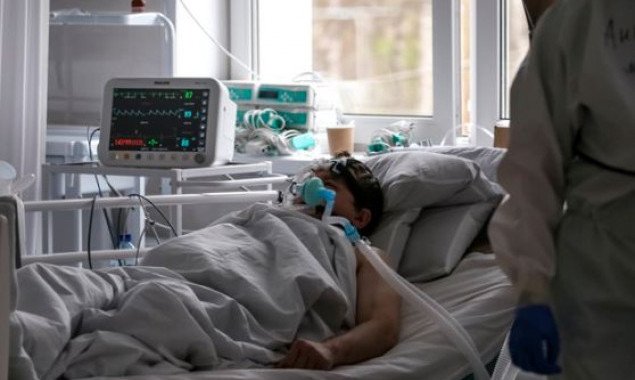 В Украине 132 носителя коронавируса подключены к аппарату ИВЛ