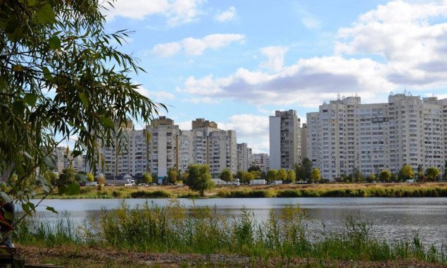 “Киевзеленстрой” повторно заказал капремонт парка у озера “Лебединое” у фигуранта уголовного производства