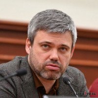 Глава земельного департамента КГГА Петр Оленич оскандалился при попытке “дерибана” коммунальной земли