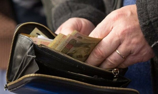 Средняя зарплата в Киеве выросла до 17 тысяч гривен