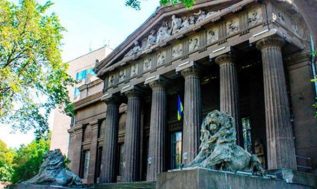 Кабмин выделил 5,6 млн гривен на аварийный ремонт Национального художественного музея