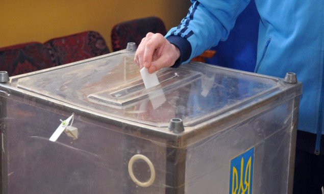 КВУ: ОПЗЖ та Левченко зірвали “нарізку” округів на виборах у Києві