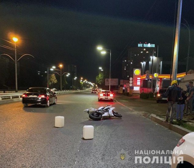 В Киеве в результате столкновения мотоцикла и пешехода-нарушителя погибли 3 человека