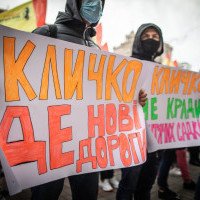 Киевляне напомнили Виталию Кличко о его невыполненных обещаниях и выразили поддержку Пальчевскому