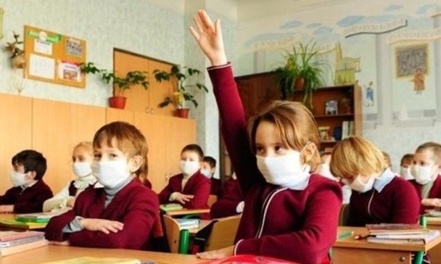 Столичная власть не планирует переводить школы Киева на дистанционное обучение