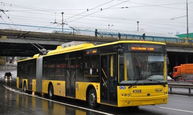 Из-за ремонта на проспекте Бандеры четыре столичных троллейбуса изменят свою работу до 11 ноября