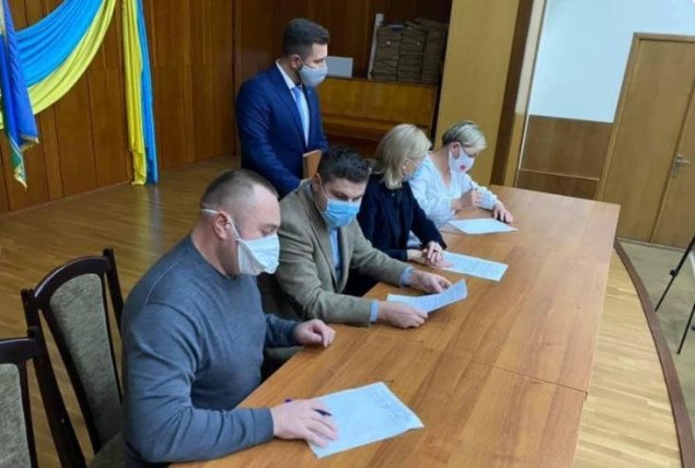 На Киевщине четыре партии Ирпенского горсовета подписали Меморандум о создании депутатского большинства
