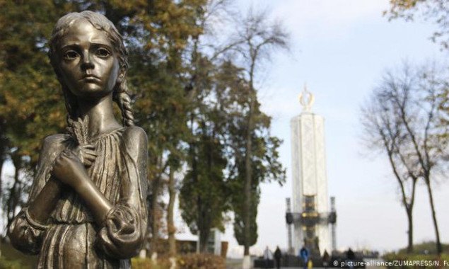Киев объявит минуту молчания в День памяти жертв голодоморов