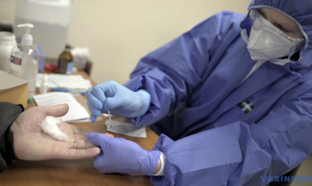 За сутки в столице выявили более 800 носителей коронавируса