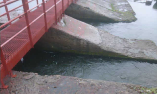 В одной из крупных рек Киевщины резко упал уровень воды (фото)
