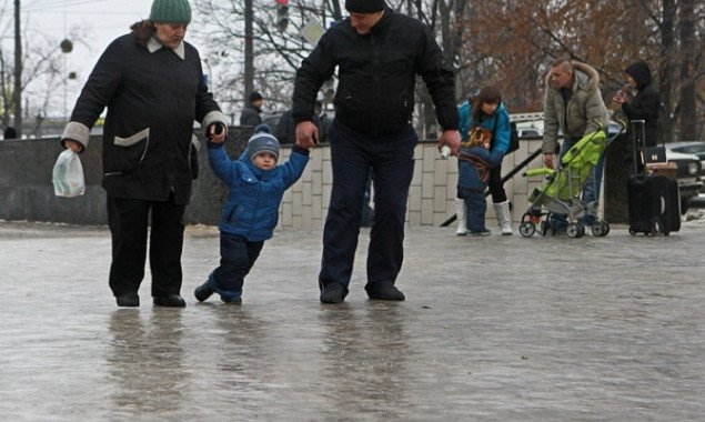 Киевлян предупредили о гололедице и тумане сегодня, 24 декабря