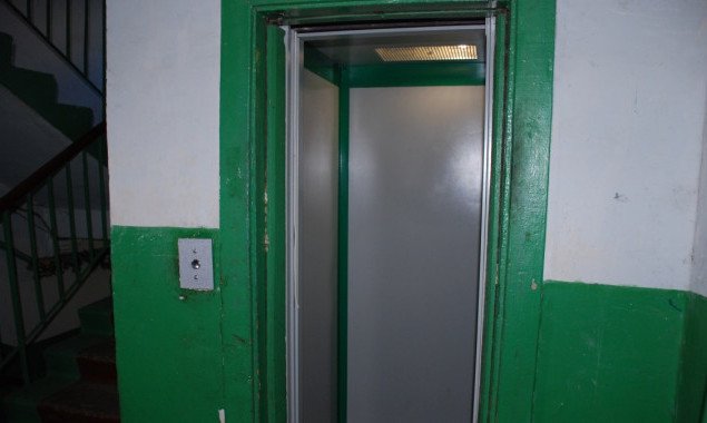 В 102 домах Киева отремонтируют лифты (адреса)