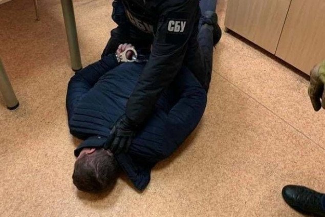 Замглавы одного из департаментов “Киевводоканала” задержали при получении взятки - СМИ (фото)