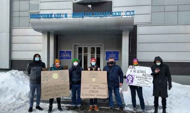 Суд оставил решение о возобновлении застройщику договора аренды земли в Чкаловском сквере без изменений