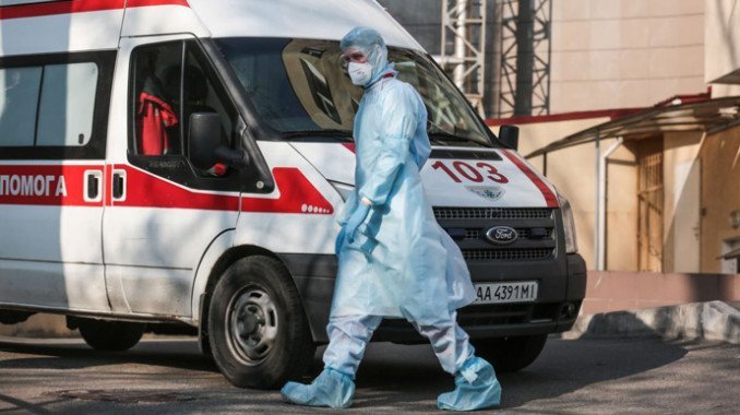 За сутки в Киеве от осложнений коронавируса умерли 15 человек