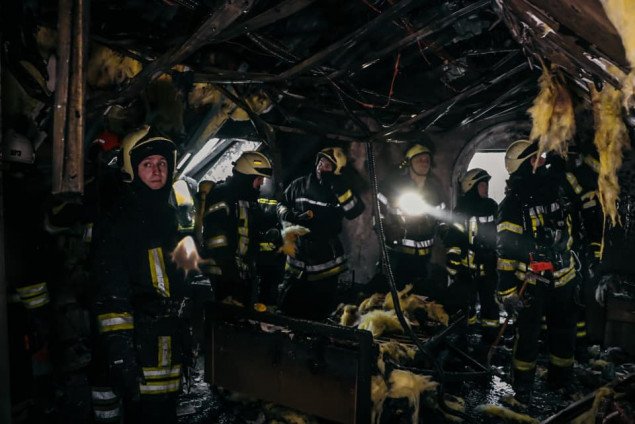 Сегодня утром бойцы ГСЧС ликвидировали пожар в доме престарелых в Подольском районе (фото)