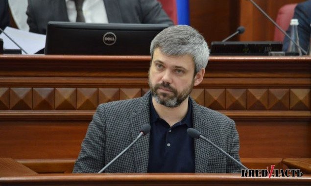 Петр Оленич свалил вину за отсутствие границ Киева на руководство Госгеокадастра