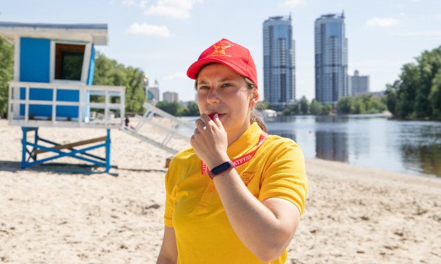 Столичные власти планируют обеспечить на пляжах Киева функционирование 26 спасательных постов