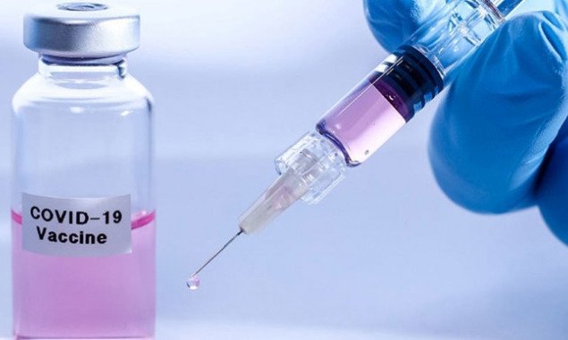 Столичным РГА поручили открыть пункты антиковидной вакцинации в школьных спортзалах