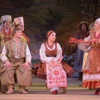 Нацопера приглашает посетить любимые оперы и балеты с участием ведущих мастеров сцены (афиша)