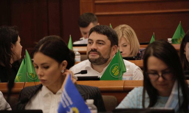 Киевсовет просит Верховную Раду увеличить штрафы за нарушение правил благоустройства, - депутат Трубицын