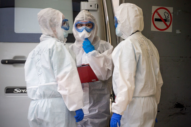 За сутки в Украине выявили 450 новых носителей коронавируса