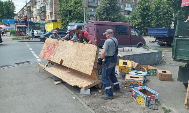 С улиц Киева уберут 103 элемента благоустройства (адреса)
