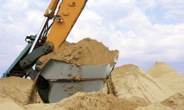 На Киевщине государству возвращен земучасток с карьером по добыче песка стоимостью 635 млн гривен