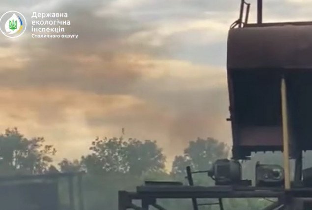 На Киевщине предприятие в 55 раз превысило предельно допустимые концентрации выбросов в воздух (видео)