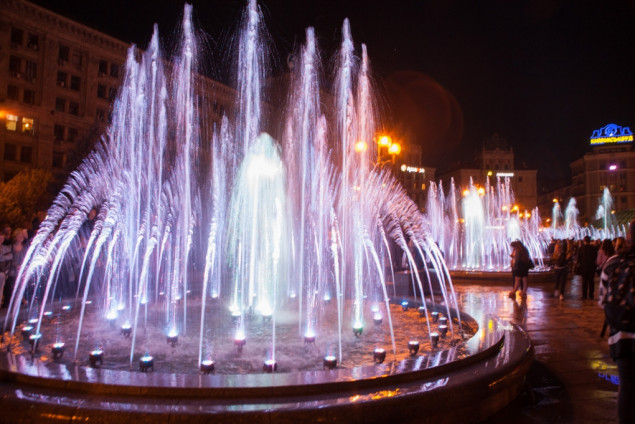 В Киеве работу фонтанов продлили до 4 октября