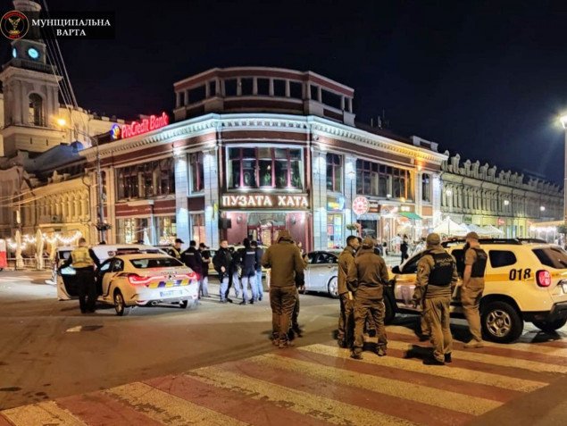 На Контрактовой площади участились случаи драк и грабежей