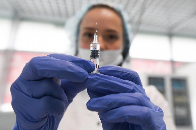 За сутки в Украине от коронавируса вакцинировались почти 150 тысяч человек