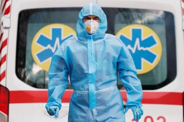 За сутки от коронавируса в Украине умерли 648 человек