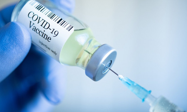 Почти 34 тысячи человек вакцинировались против COVID-19 в минувшее воскресенье в Украине