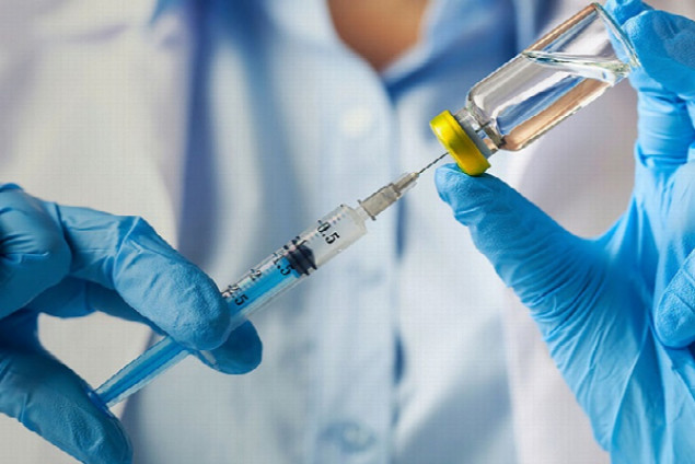 В Украине за сутки вакцинировано от коронавируса около 300 тысяч человек