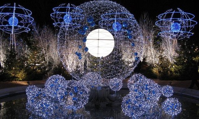 Столичные власти анонсировали открытие 17 декабря новогодней локации в парке Шевченко