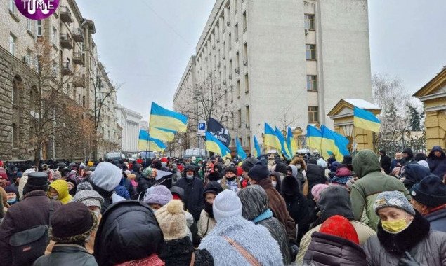 Украинцы выходят на акции протеста, поскольку не хотят мерзнуть в темноте, - эксперт