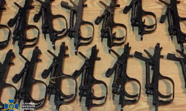 На Киевщине правоохранители разоблачили схему переправки в РФ комплектующих к стрелковому оружию