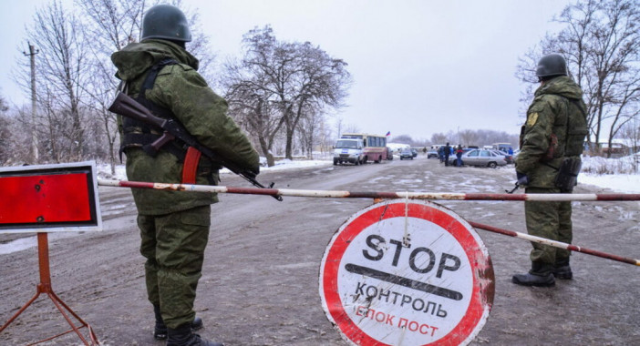 На въездах в Киев из-за строительства защитных сооружений затруднено движение