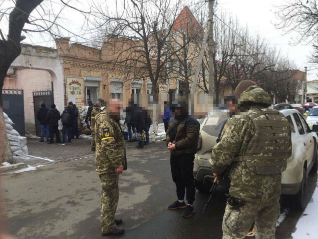 В Одеській області прикордонники виявили двох громадян України, які намагались перетнути кордон по фальшивим документам