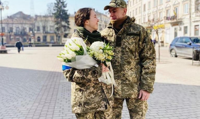 З початку війни в Україні було зареєстровано 10 683 шлюби й 10 767 дітей