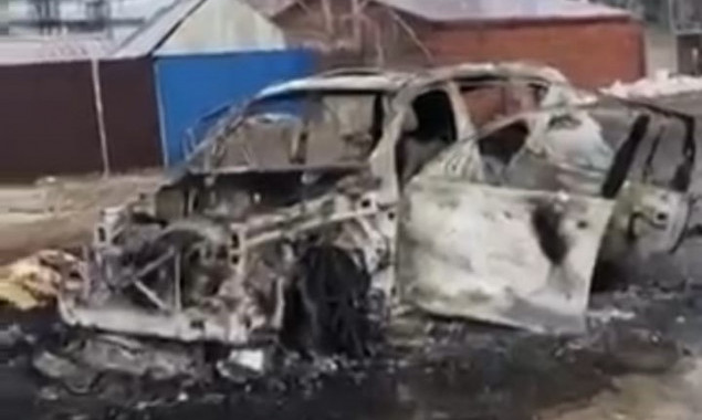 У Ворзелі на Київщині окупанти з танкових кулеметів розстріляли машину із цивільними